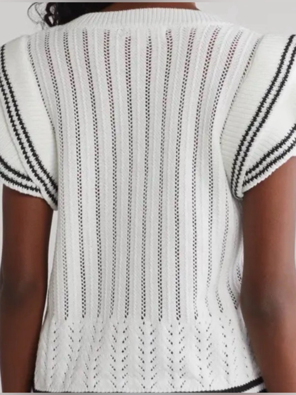 Like New, Vigoss, Size M, White Knit Short-Sleeve Sweater with Black Stripe Trim - Picture 2 of 15